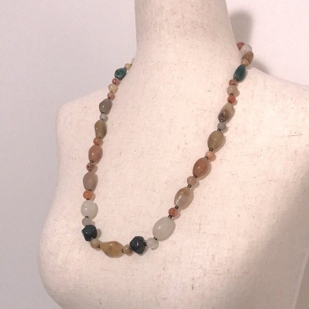 ✅CLEARANCE- Handcrafted Multicolor Polished Stone Necklace - Picture 5 of 8